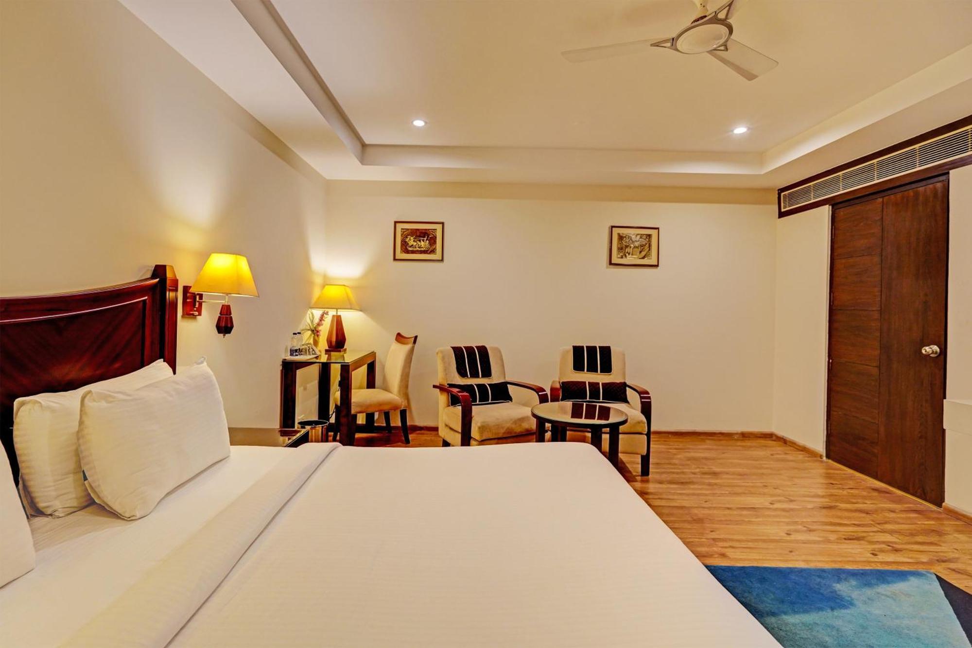 Hotel Marina Near Igi Airport Delhi New Delhi Extérieur photo