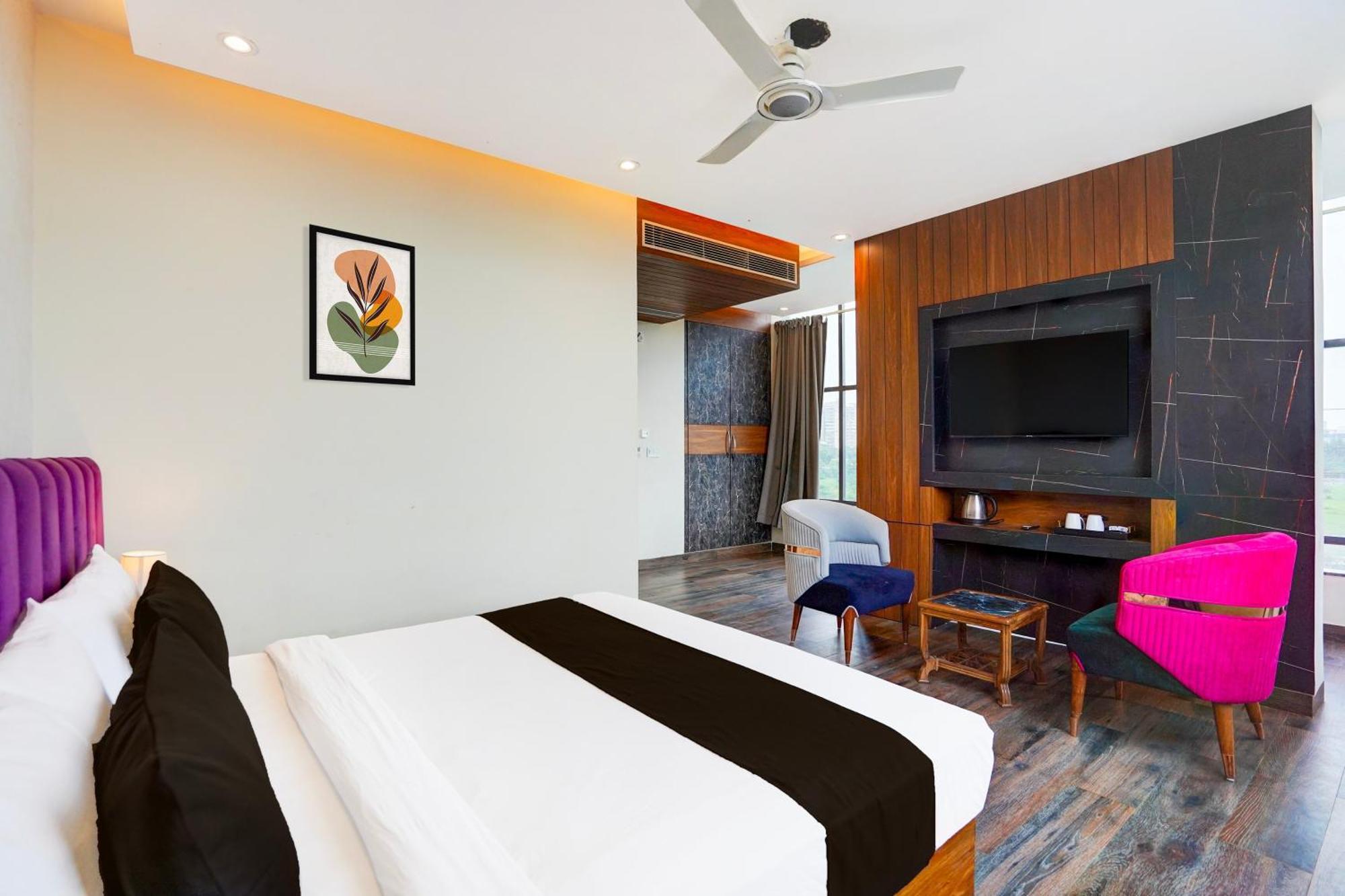 Hotel Marina Near Igi Airport Delhi New Delhi Extérieur photo