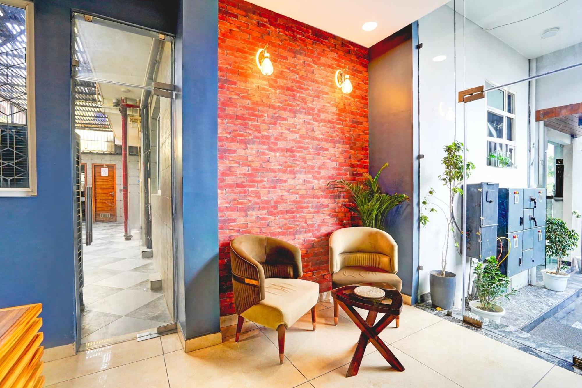 Hotel Marina Near Igi Airport Delhi New Delhi Extérieur photo